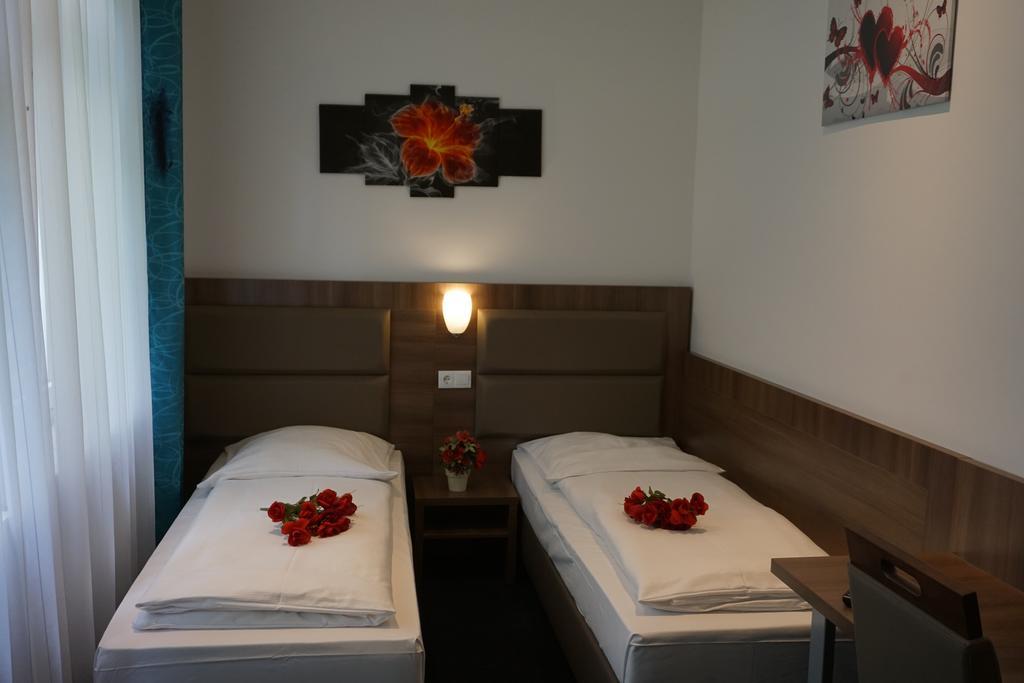 Itm Hotel Oase Hamburg-Harburg Rum bild