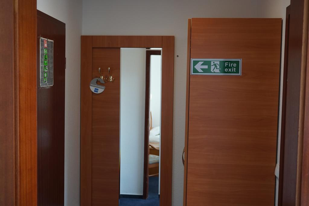 Itm Hotel Oase Hamburg-Harburg Rum bild