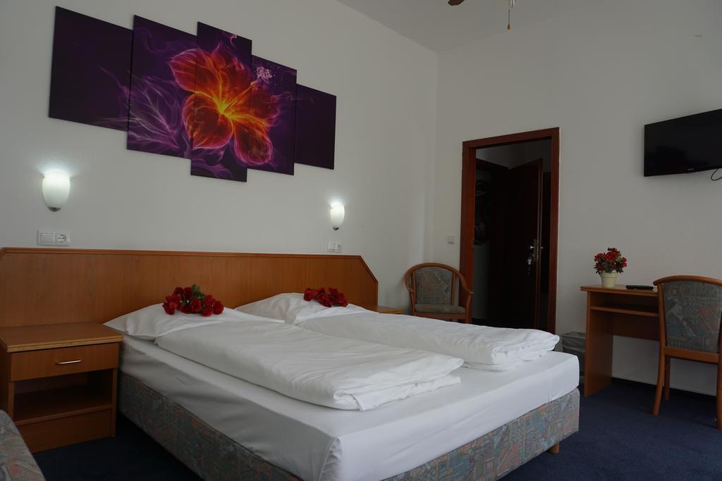 Itm Hotel Oase Hamburg-Harburg Rum bild