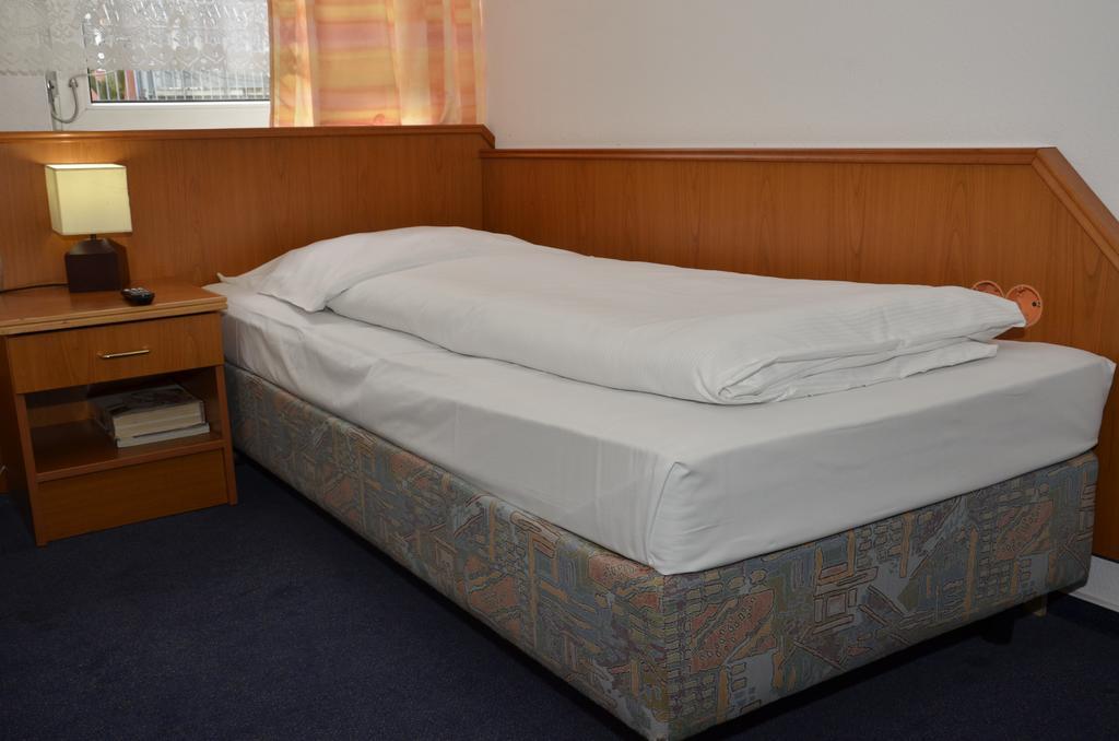 Itm Hotel Oase Hamburg-Harburg Rum bild