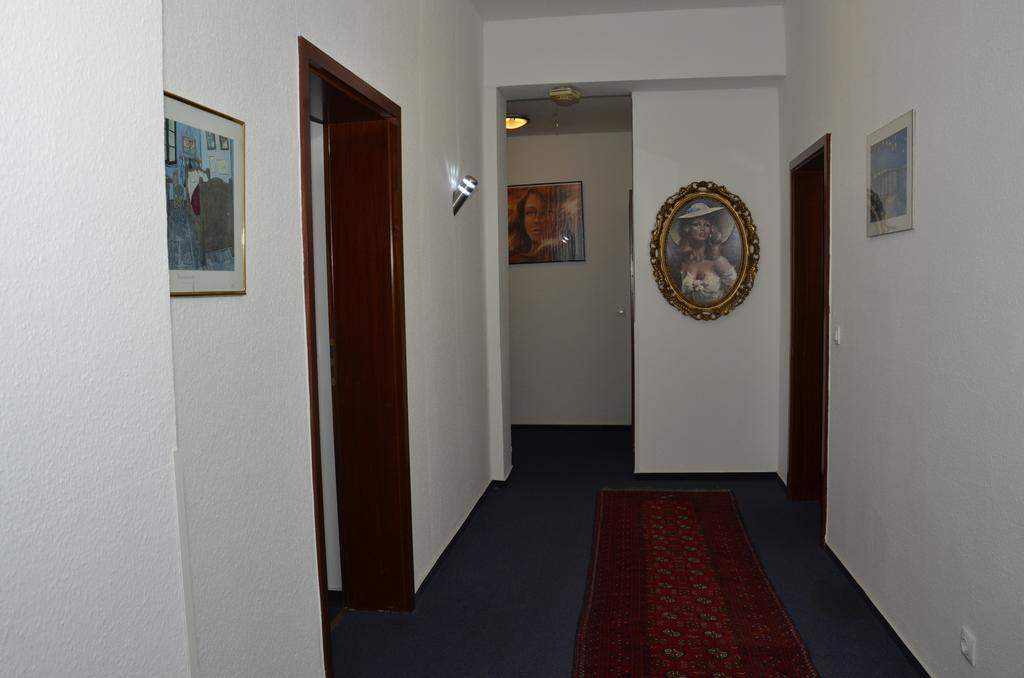 Itm Hotel Oase Hamburg-Harburg Exteriör bild